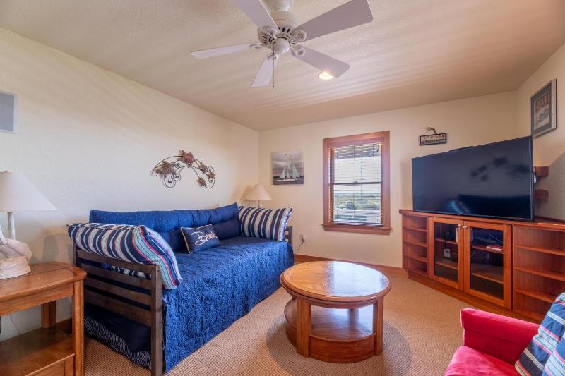 Sea Shellter - S Nags Head South Creek Acres 150 Ft to Beach Elevator Pool Hot Tub Pool Table - image 13