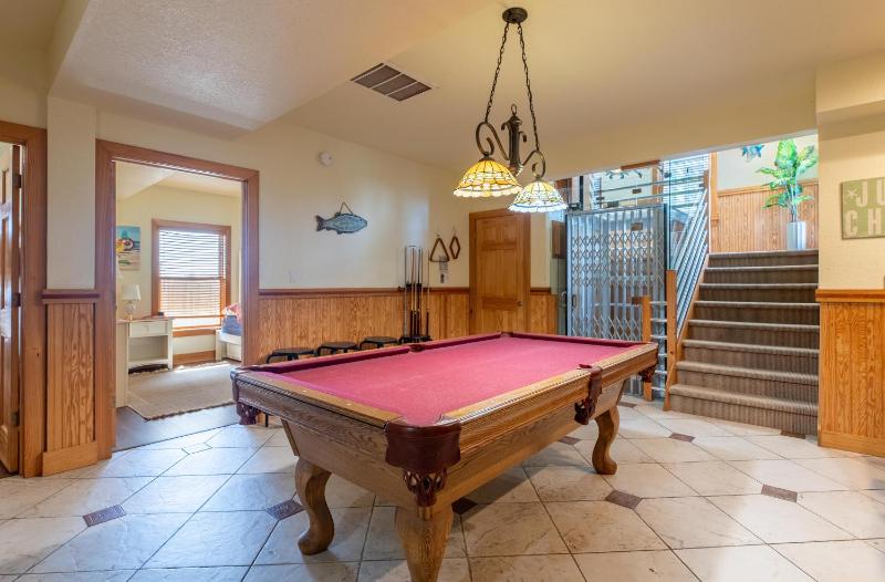 Sea Shellter - S Nags Head South Creek Acres 150 Ft to Beach Elevator Pool Hot Tub Pool Table - image 9