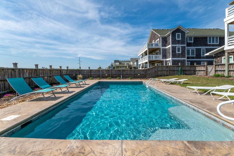 Sea Shellter - S Nags Head South Creek Acres 150 Ft to Beach Elevator Pool Hot Tub Pool Table - image 10