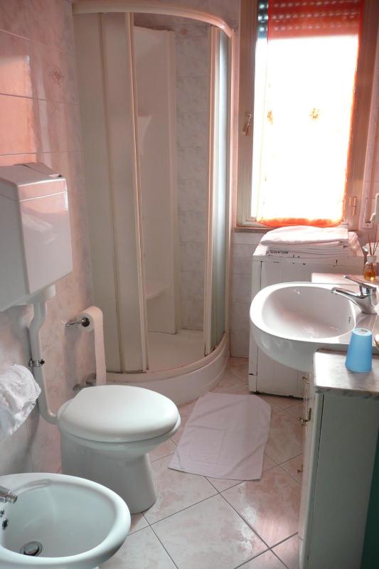 Two-Bedroom Apartment (6 Adults) image 2