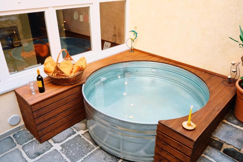 Basso 61 Urban Oasis with Private Mini Pool & Courtyard - Families & Groups - image 50