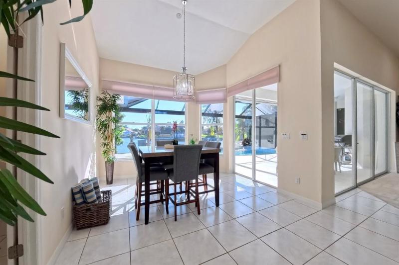 VRCC Villa Alba - waterfront villa with boat dock - image 6