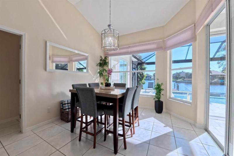 VRCC Villa Alba - waterfront villa with boat dock - image 44