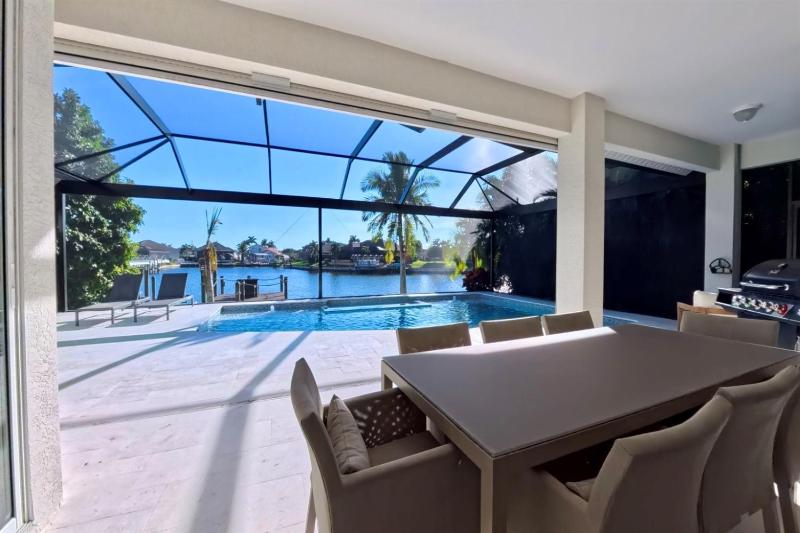 VRCC Villa Alba - waterfront villa with boat dock - image 37