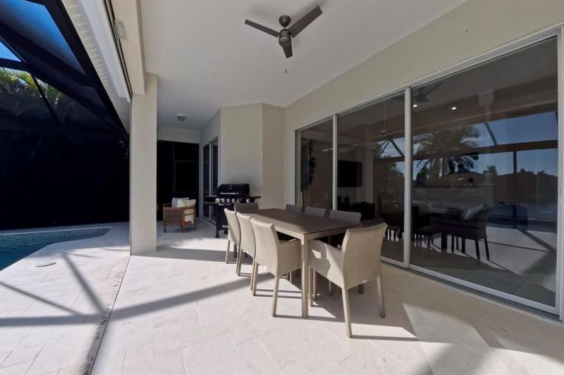 VRCC Villa Alba - waterfront villa with boat dock - image 31