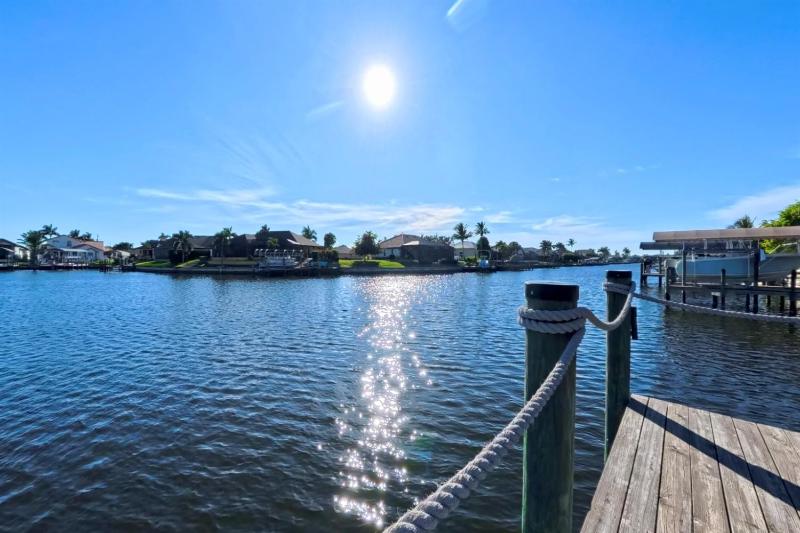 VRCC Villa Alba - waterfront villa with boat dock - image 29