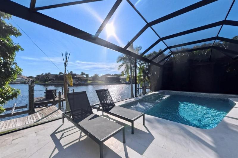 VRCC Villa Alba - waterfront villa with boat dock - image 41