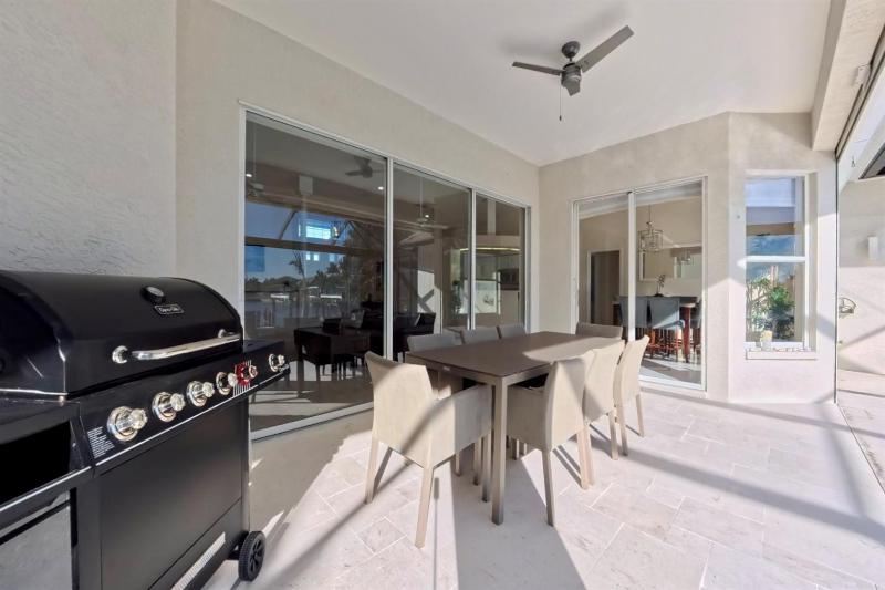 VRCC Villa Alba - waterfront villa with boat dock - image 36
