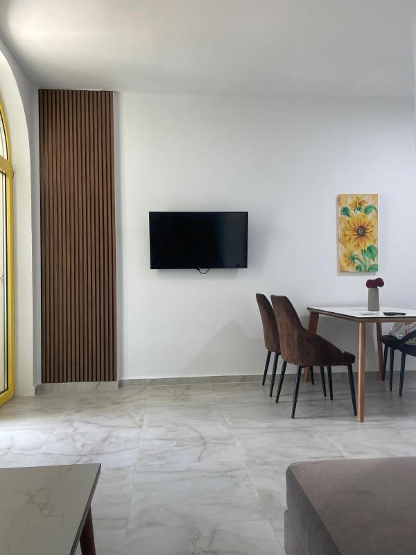 Santorini Drimadh Apartment - image 4