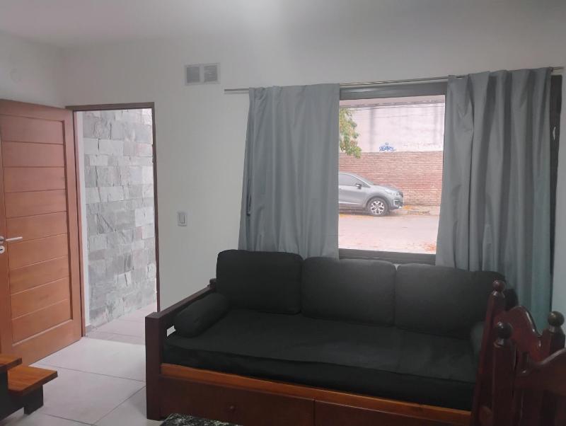 departamento ubicación centro cama dos plazas y cama marinera cochera y pileta - image 3
