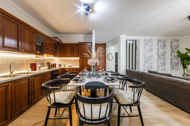 Seaview Apartments Durres - image 10