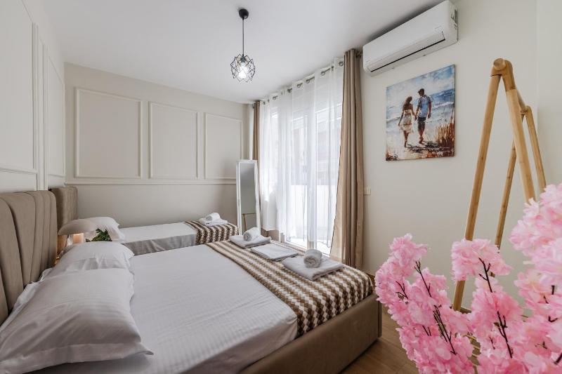 Seaview Apartments Durres - image 11