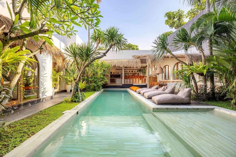 Elegant 4BR Pool Villa Families & Groups - image 12