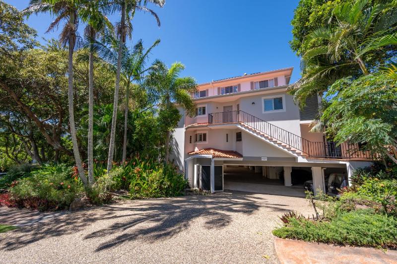 Seaside apartment minutes from Sunshine Beach - image 11