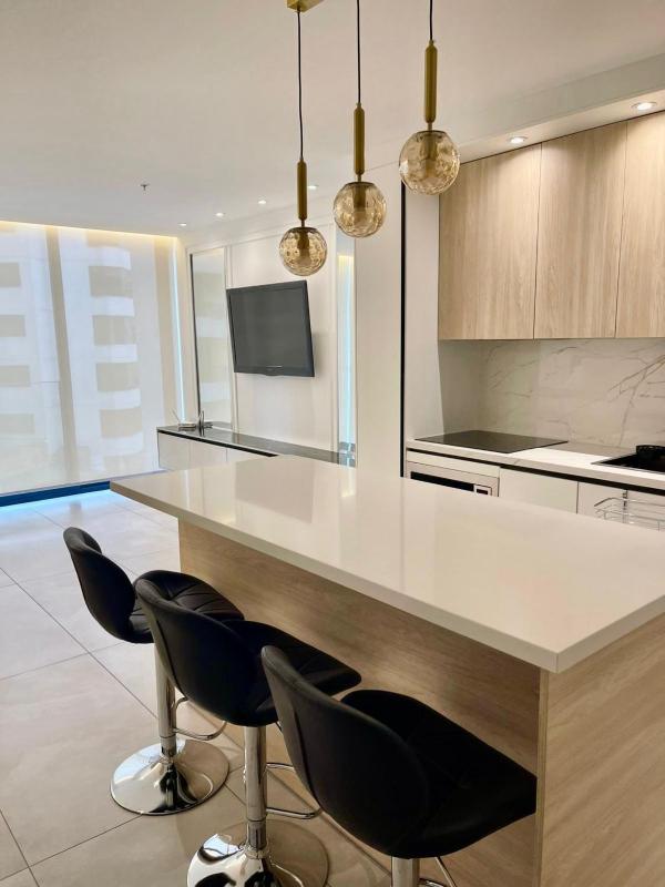 Elegant Studio Pool & Jacuzzi - image 7