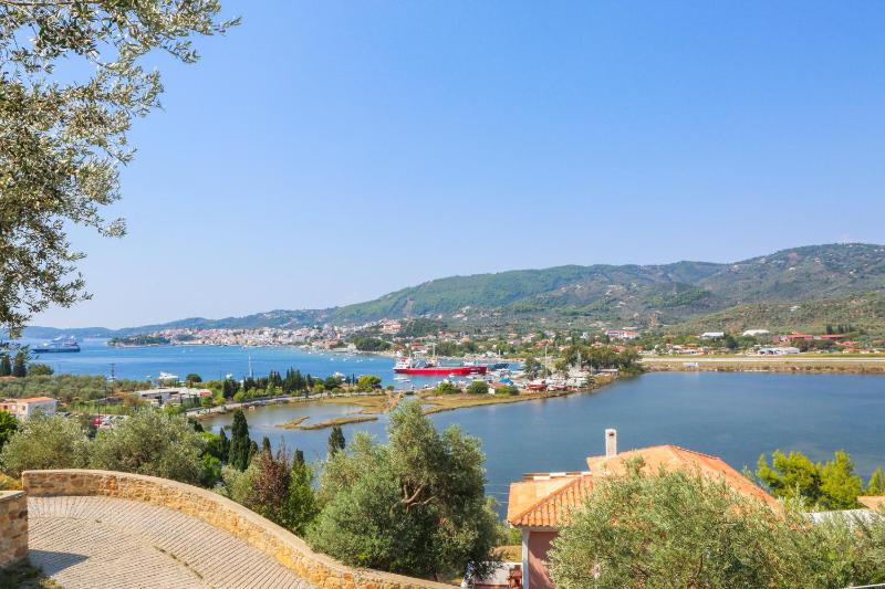 Maisonette with Sea View image 2