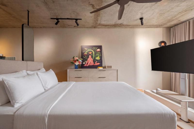 Orchids Villas Da Nang - image 9