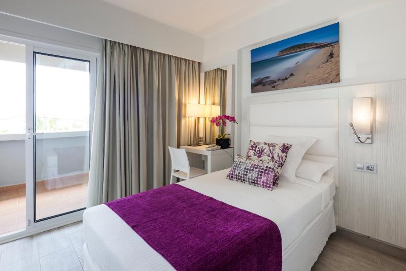 Single Room with Spa Access image 4