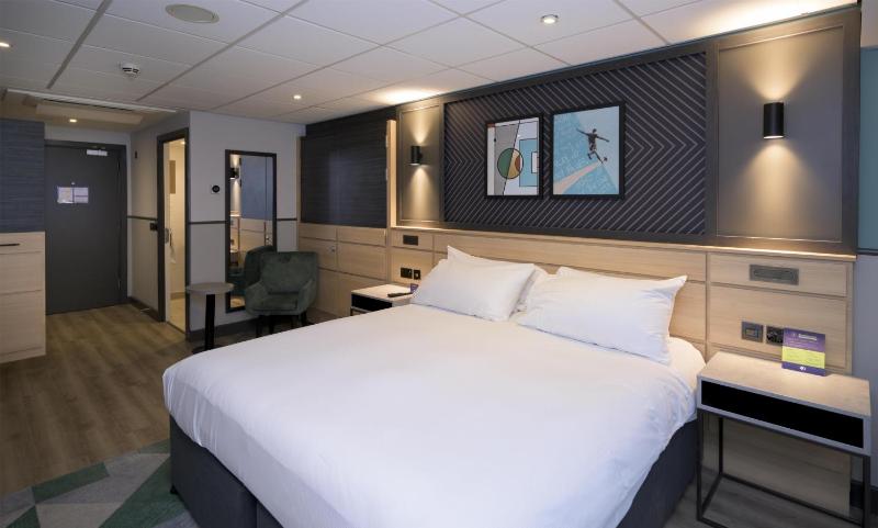 DoubleTree by Hilton Coventry Building Society Arena - image 43