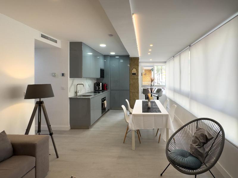 Apartamento a 100 metros Playa San Antonio Cullera 1-8 personas - image 26