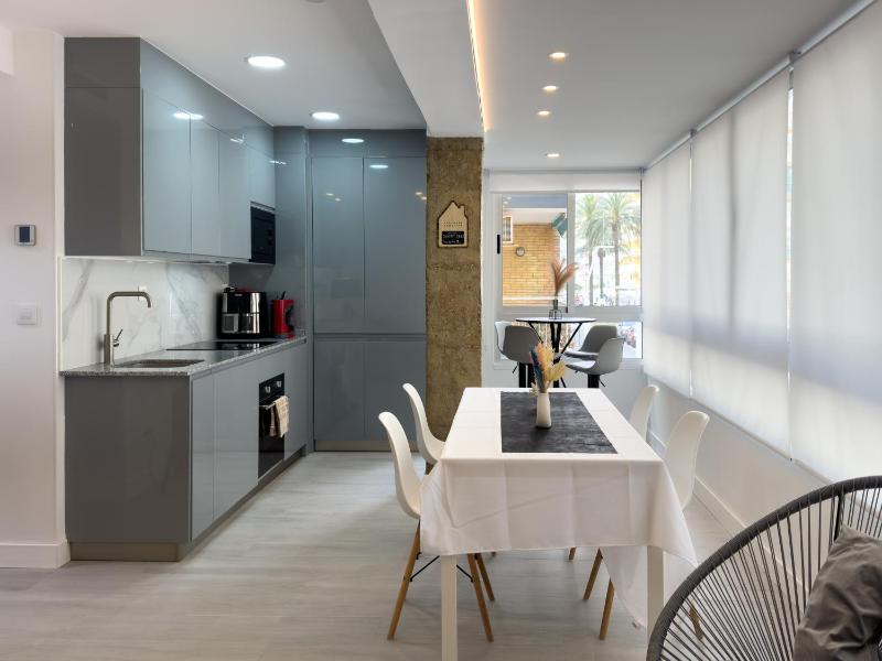 Apartamento a 100 metros Playa San Antonio Cullera 1-8 personas - image 47