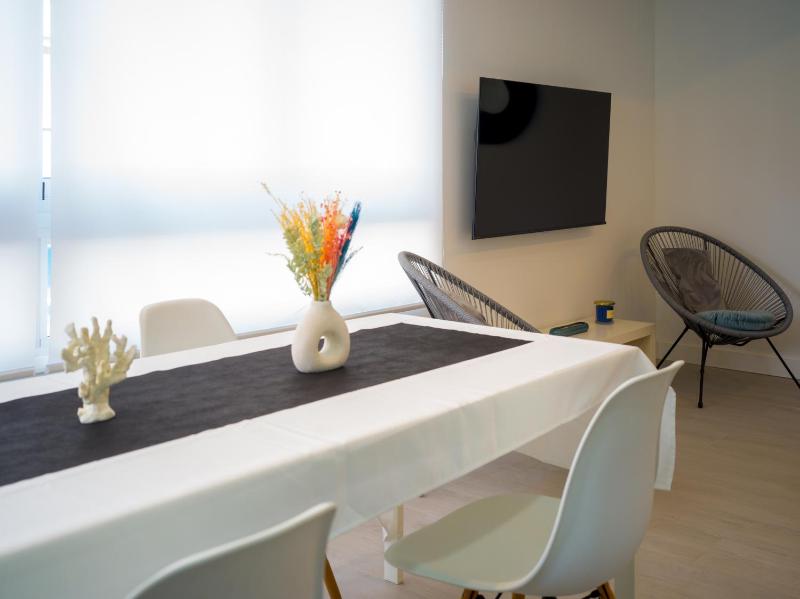 Apartamento a 100 metros Playa San Antonio Cullera 1-8 personas - image 29