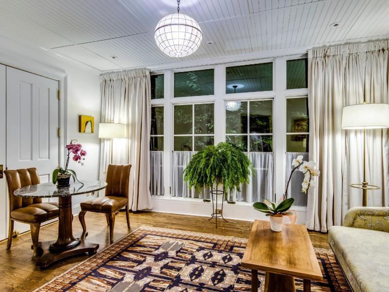 Suite image 2