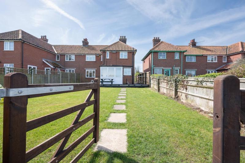 105 Saxmundham Road Aldeburgh - image 25