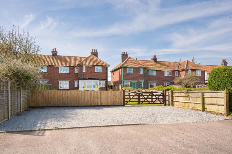 105 Saxmundham Road Aldeburgh - image 11
