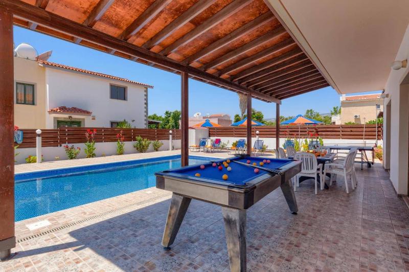 Villa Angela Coral by Villa Plus - image 8