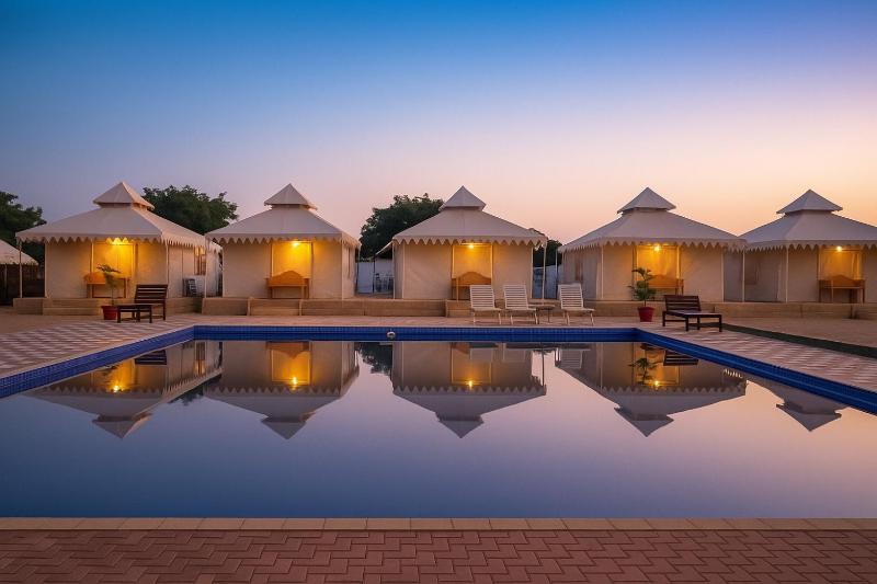 Sunrise Resort With Pool Luxurious Camp in Jaislamer - image 1