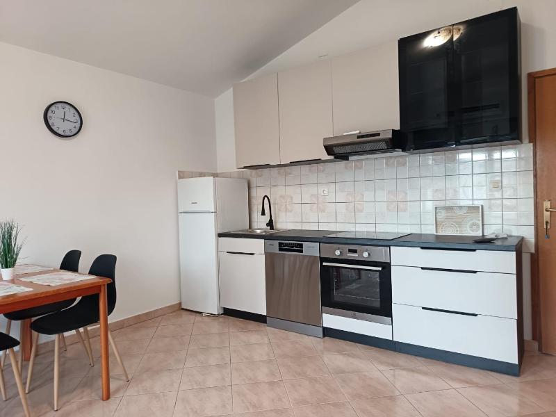 Apartment Smith near beach - image 27
