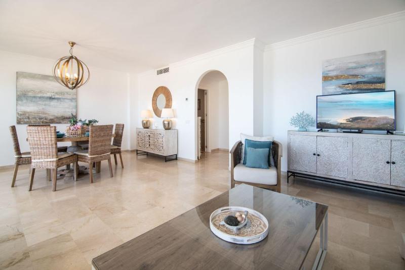Beachfront PENTHOUSE - El MIRADOR DE BERMUDA BEACH - image 45