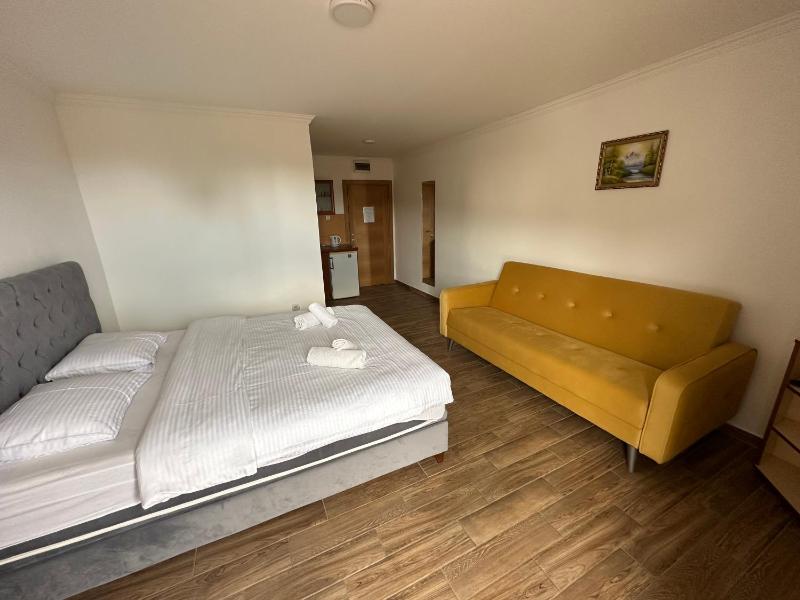Apartments Jovana V - image 9