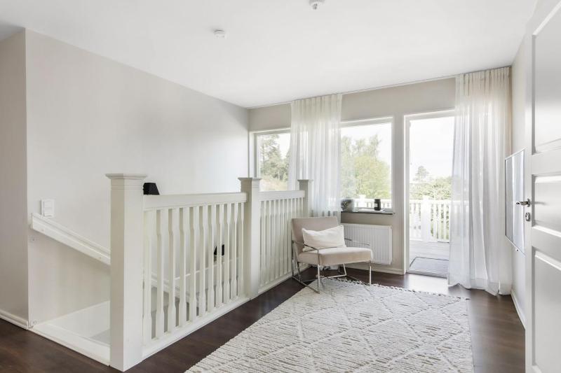 Spacious Family Villa Large Terrace 3BR - image 14