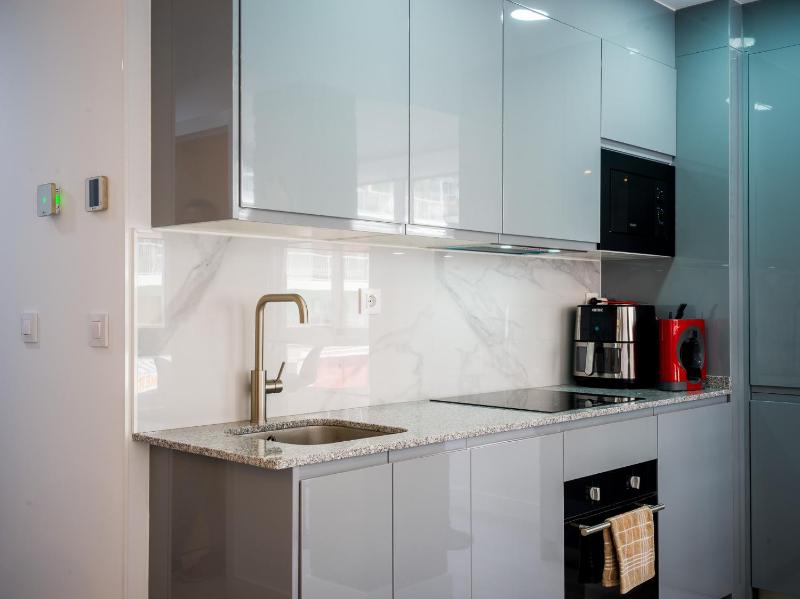Apartamento a 100 metros Playa San Antonio Cullera 1-8 personas - image 12
