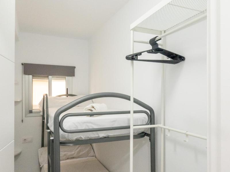 Apartamento a 100 metros Playa San Antonio Cullera 1-8 personas - image 5