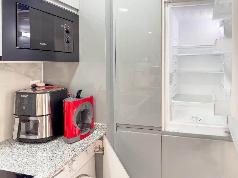 Apartamento a 100 metros Playa San Antonio Cullera 1-8 personas - image 11
