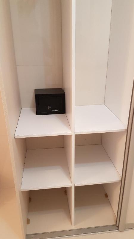 Triple King Room image 2