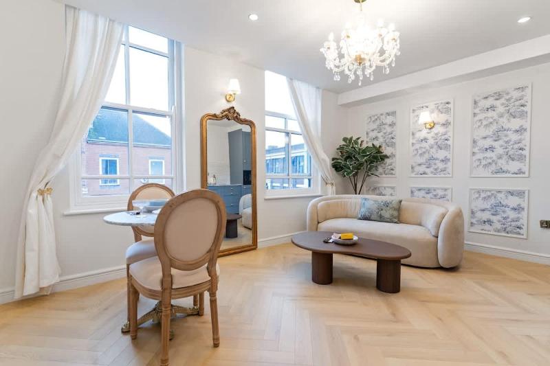 3 Boutique Apartments Jewellery Quarter BHM - image 11