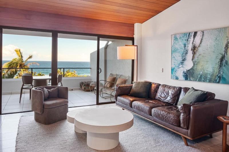 Charming Mediterranean Villa Ocean Views & Pool - image 6