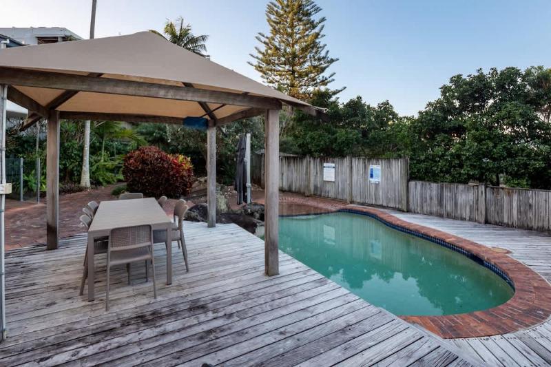 Charming Mediterranean Villa Ocean Views & Pool - image 4