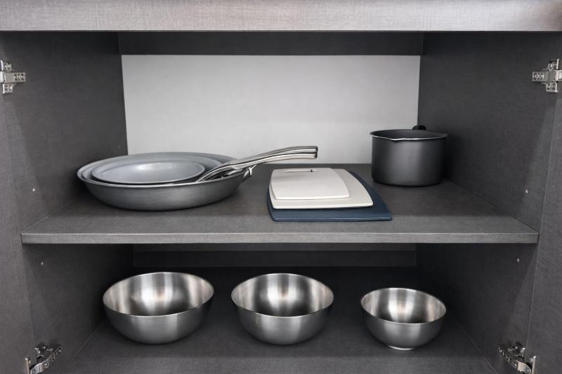 Apartamento moderno y nuevo en San Benito - image 2