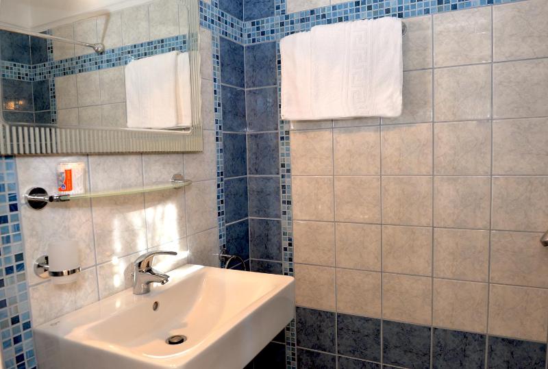 Two-Bedroom Apartment with Terrace image 2