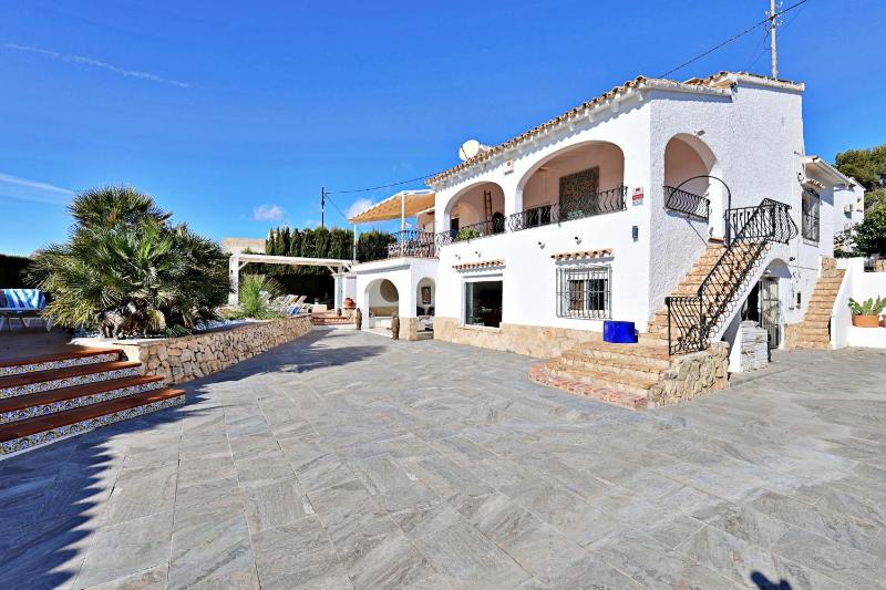 Volantis - villa with ocean view and private pool in Benissa - image 7