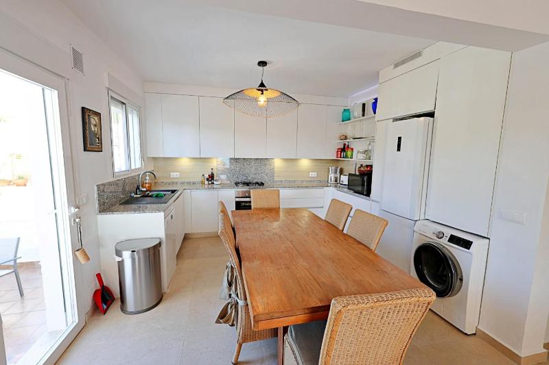Volantis - villa with ocean view and private pool in Benissa - image 32