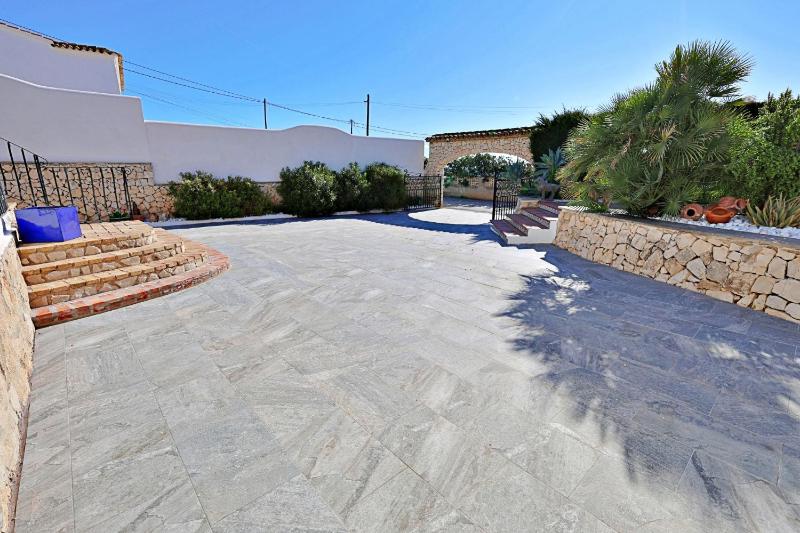 Volantis - villa with ocean view and private pool in Benissa - image 19
