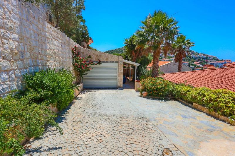 Villa Alis stunning sea view with Infinity Pool - image 37