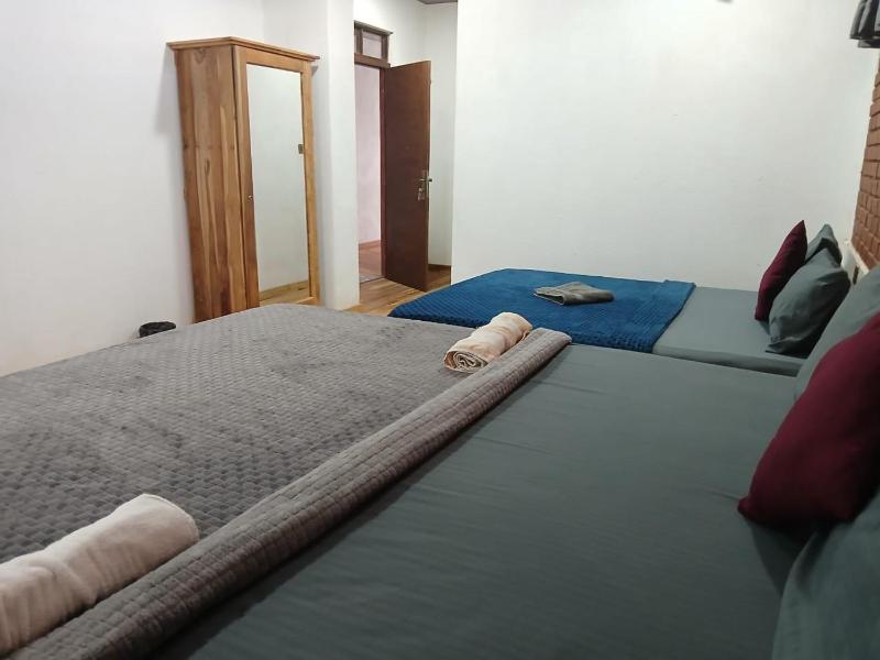D & D Beach Resort - image 2