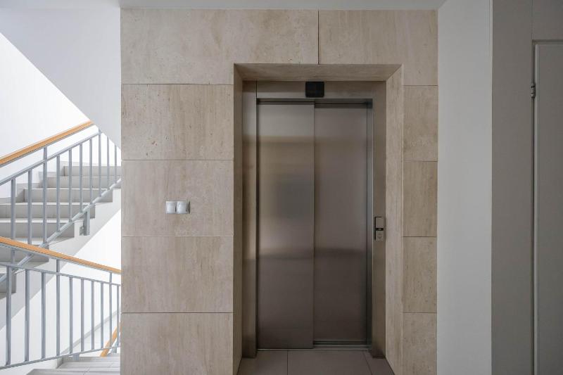 Modern Apartment with a Balcony in Warsaw by Noclegi Renters - image 16